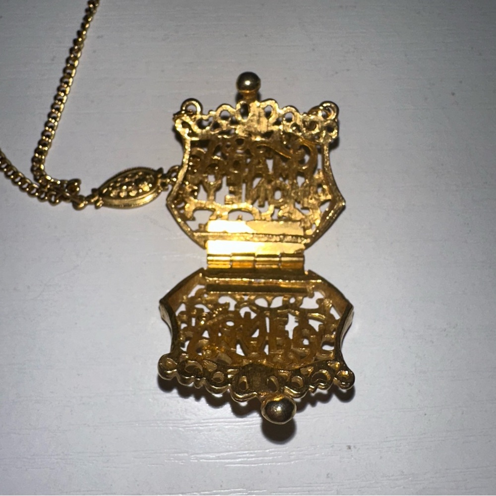 Vtg Mad Money Locket Necklace - Picture 4 of 11